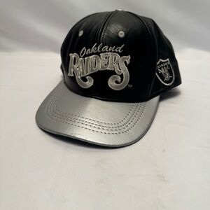 Vintage Los Angeles Oakland‎ Raiders Black Leather Baseball Hat Snap Back Cap